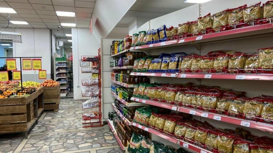 Больше товаров. Много продуктов. Казахстанские продукты. Продукты других производителей. Казахстан местные продукты.